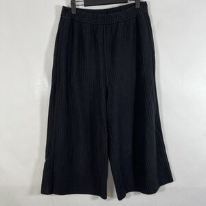 Lululemon Wide Leg Cropped Pull On Pants Womens 8 Black Textured Pockets 28x21